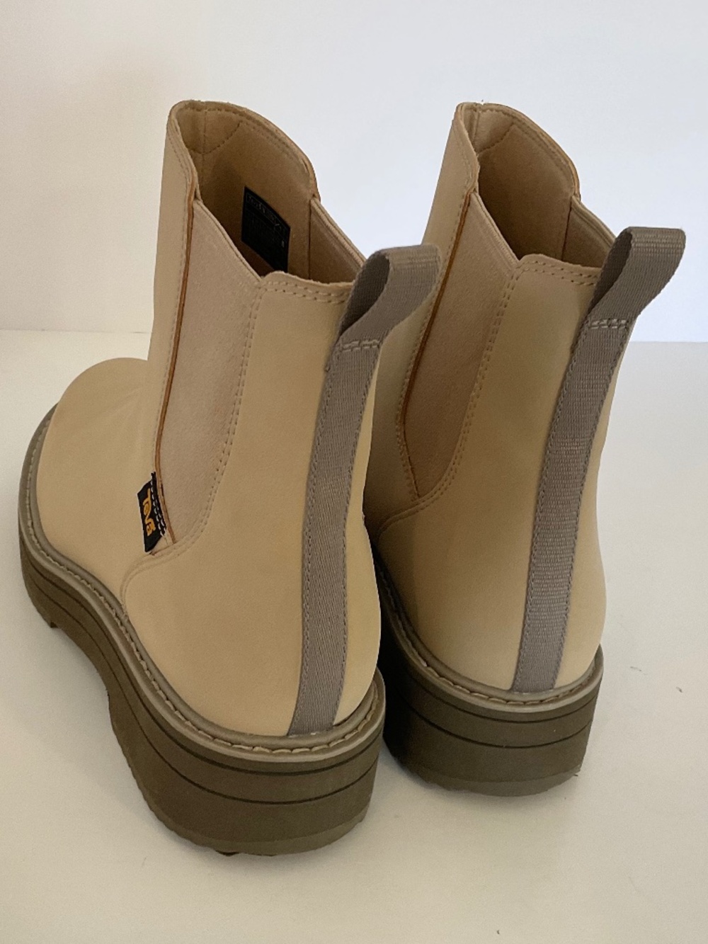 TEVA Midform Chelsea Chunky Platform Boot in Sesame Beige Water Repellent SZ 7.5 - Picture 5 of 8